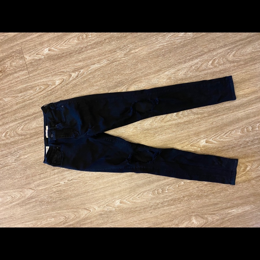 Levi’s 721 High-waist Distressed Knees